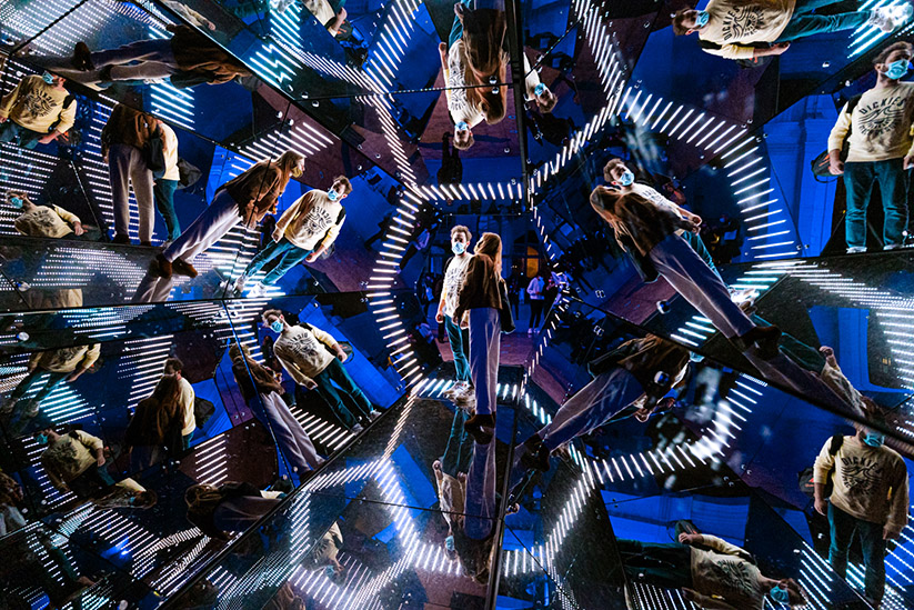 Vista caleidoscópica de un espacio