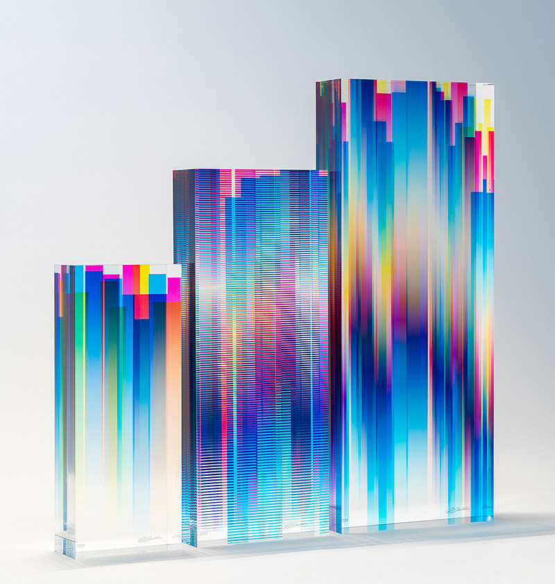 Vitrium de Felipe Pantone: colección de esculturas cinéticas que exploran la interacción del color a través del movimiento