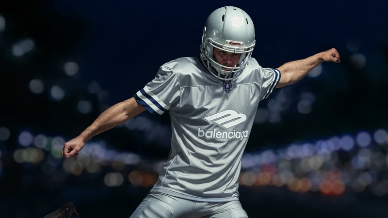 Balenciaga Football Series 2025 moda urbana estilo deportivo