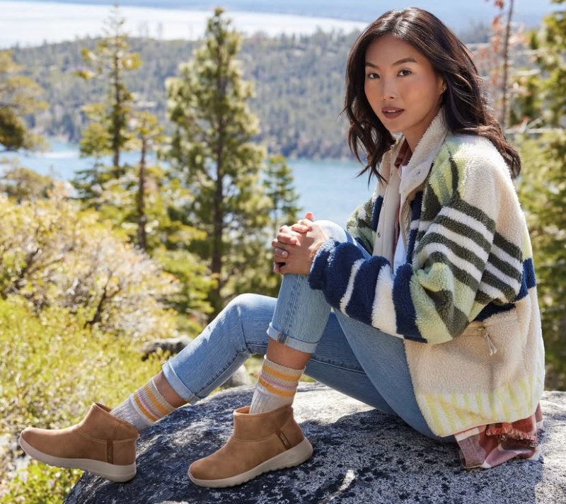 Skechers, además de zapatillas de doble suela, tiene botas