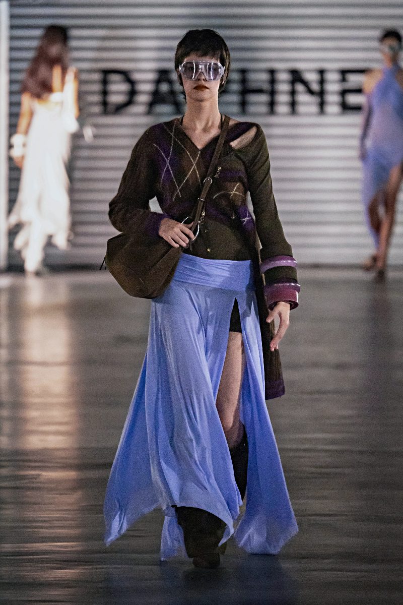 Desde Shanghai Fashion Week, la moda urbana frena el ritmo