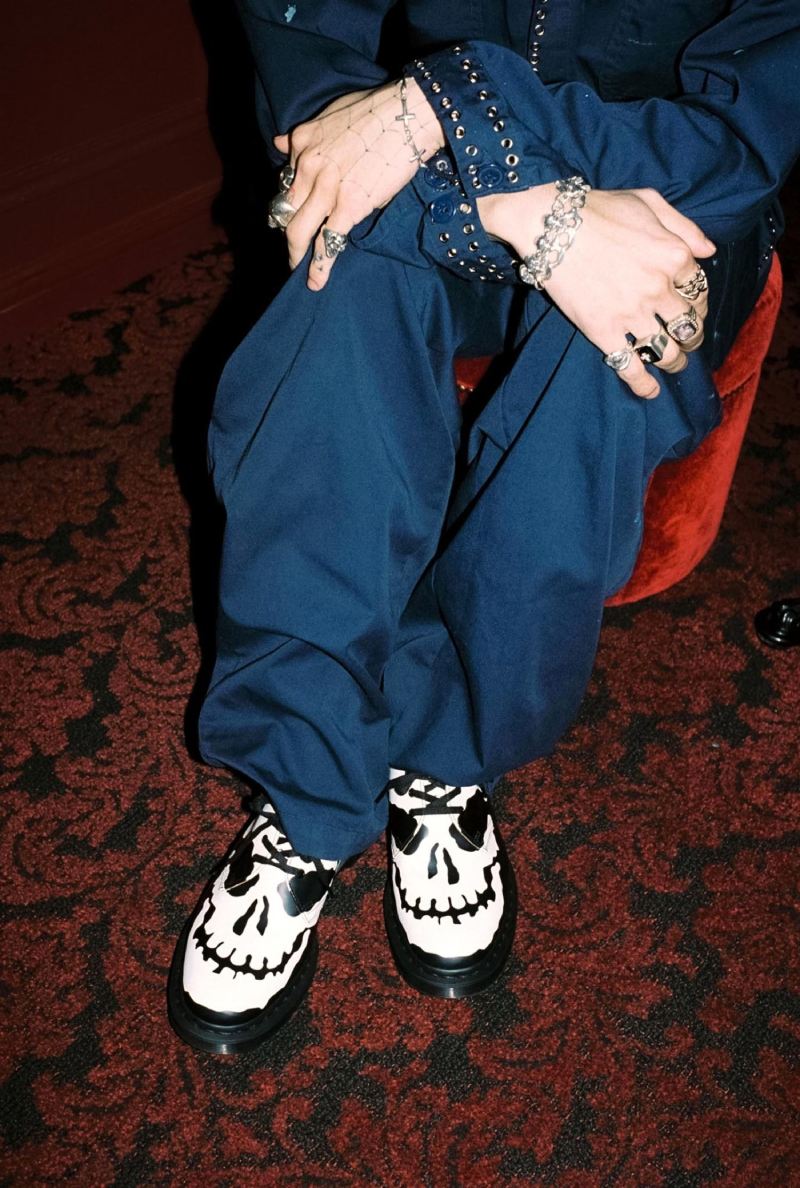 Dr. Martens X Supreme nueva colaboración fw25 zapatos 1461