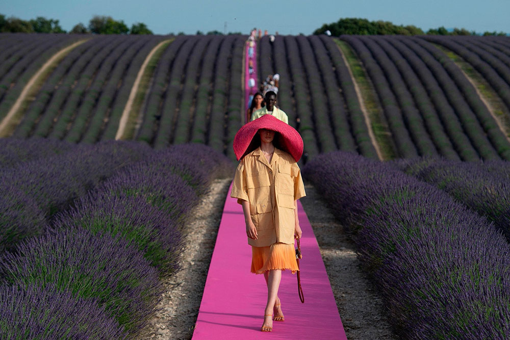 exposicion moda catwalk art fashion show