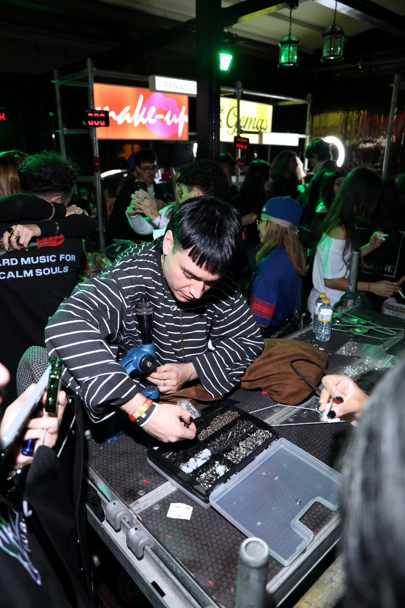 look fiesta genz evento madrid diseñador Keperezaxiko