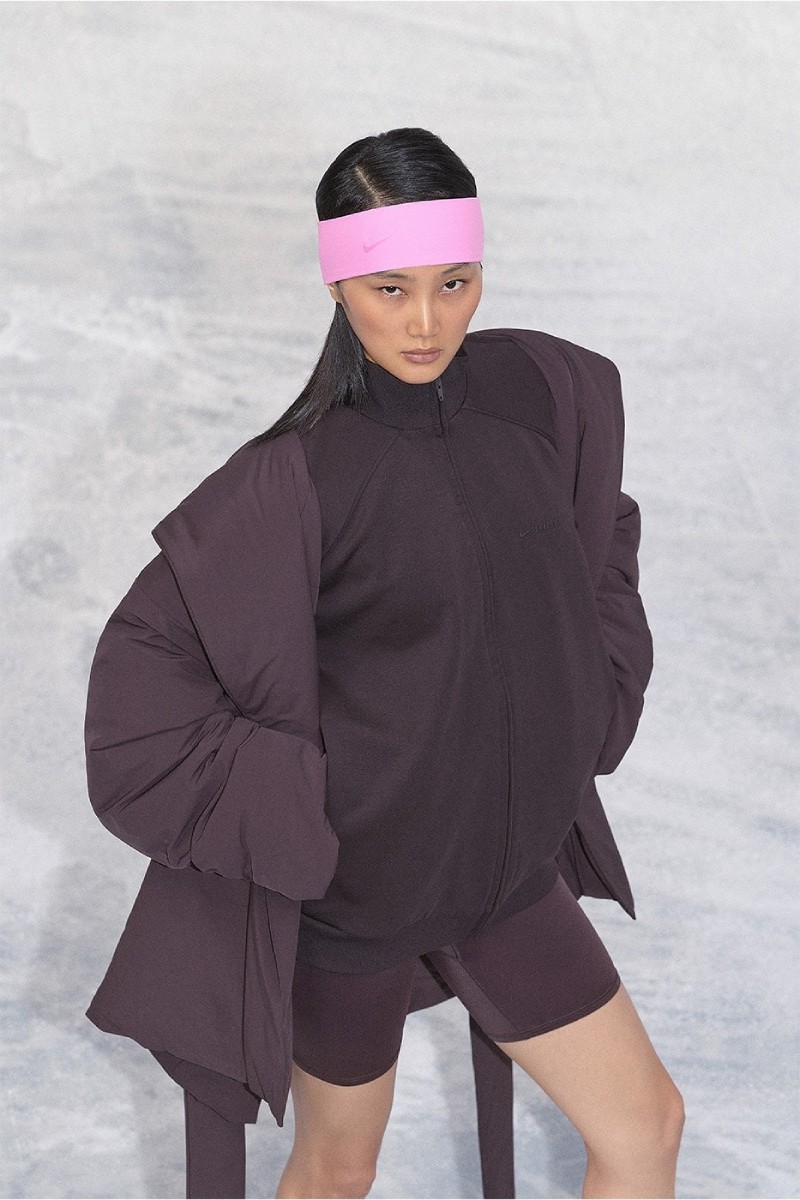 NikeSkims colaboración Nike X Skims ropa deportiva para mujer