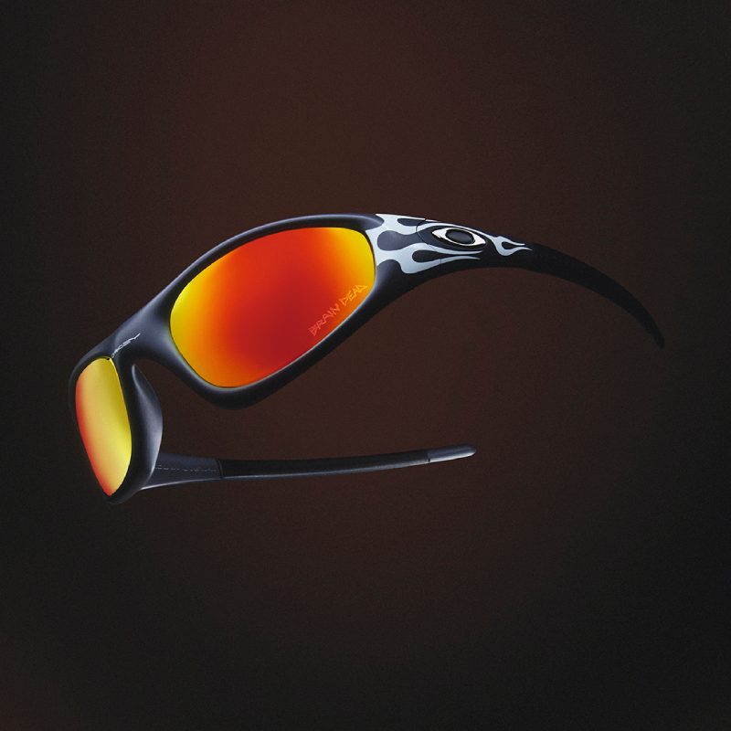 Oakley Factory Team actualiza sus gafas y zapas para fw25