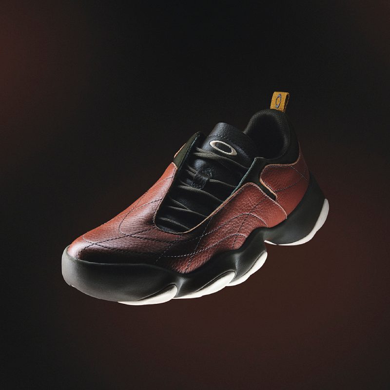 Oakley Factory Team actualiza sus gafas y zapas para fw25