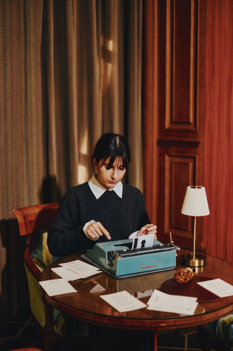 perfumes fiesta navidad evento madrid miu miu