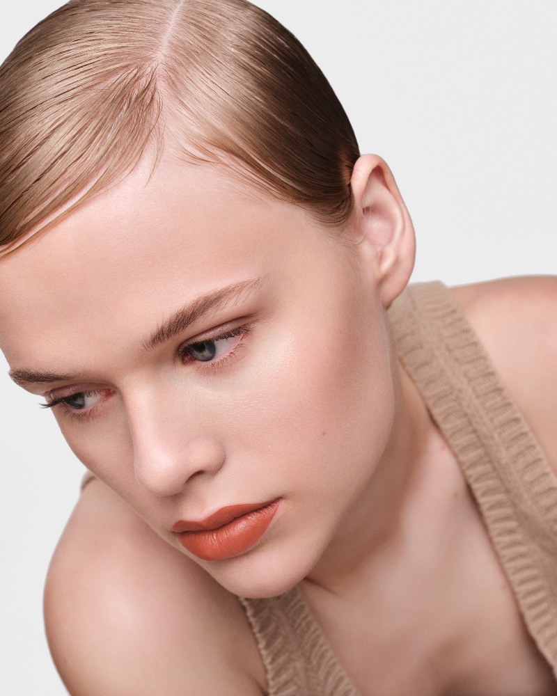 pintalabios color rosa tendencia maquillaje prada beauty