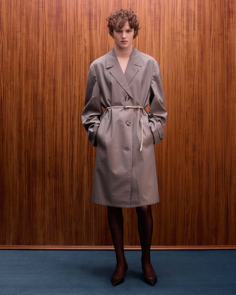 Prada Mujer Winter 2025 nueva colección