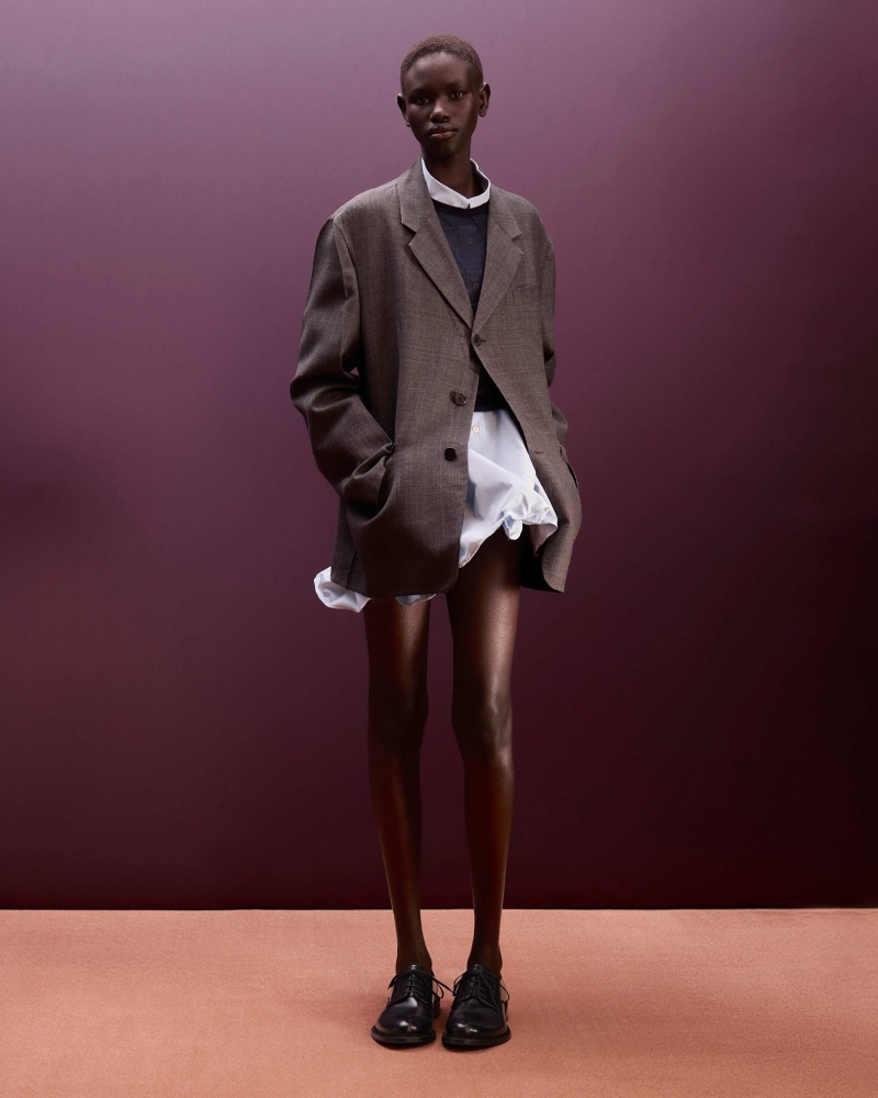 Tendencias moda mujer estilo minimalista 2025