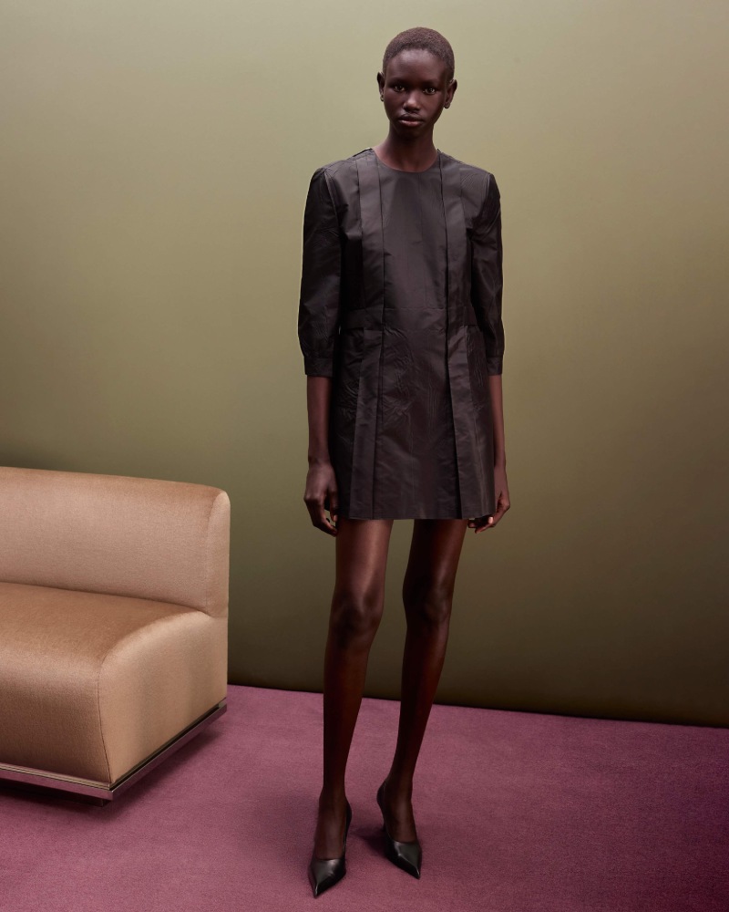 Prada Mujer Winter 2025 nueva colección