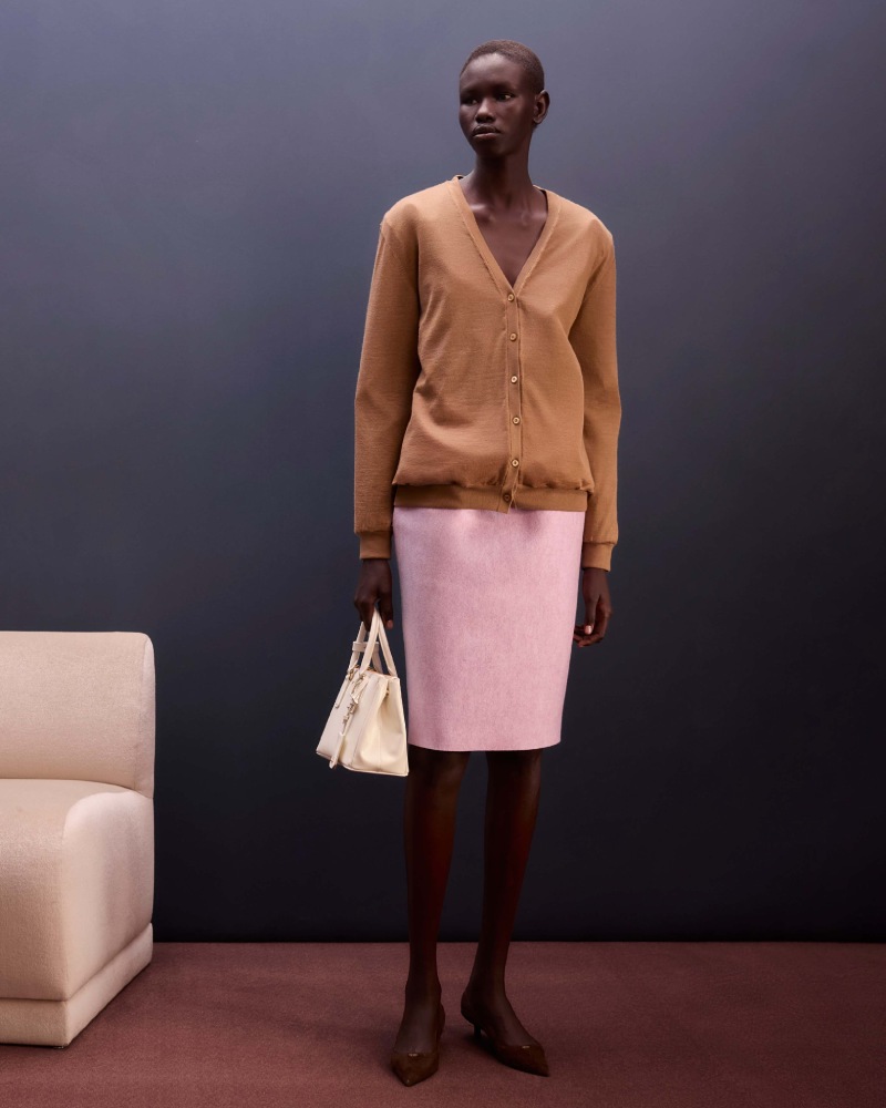 Tendencias moda mujer estilo minimalista 2025