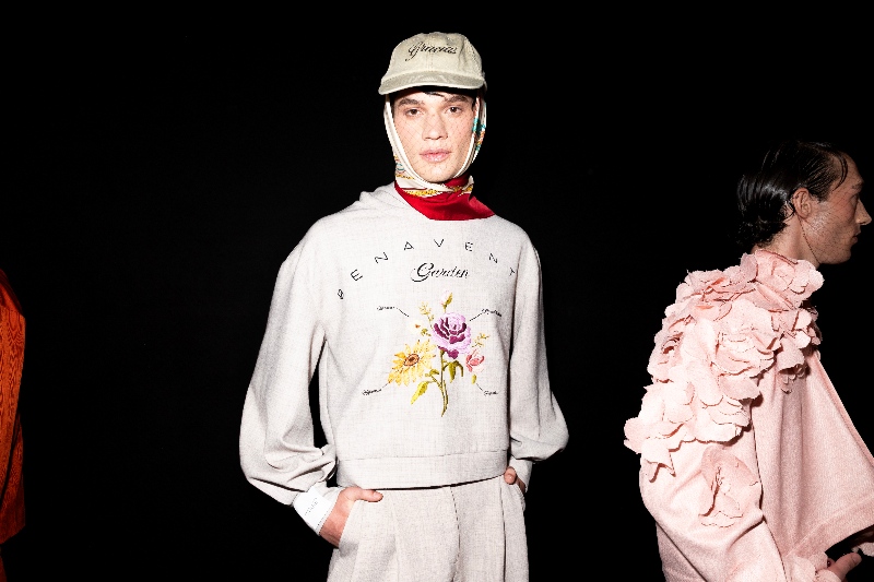 Benavente nos cuela en su backstage en 080 BCN Fashion