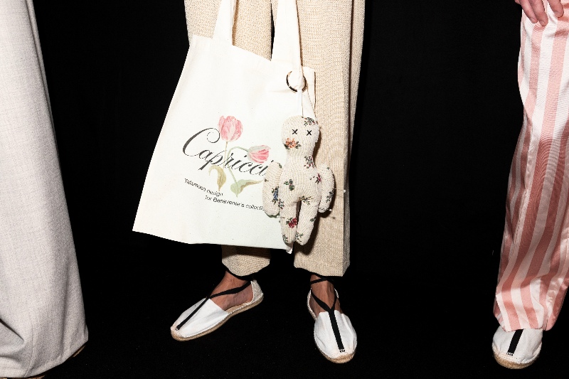 Benavente nos cuela en su backstage en 080 BCN Fashion