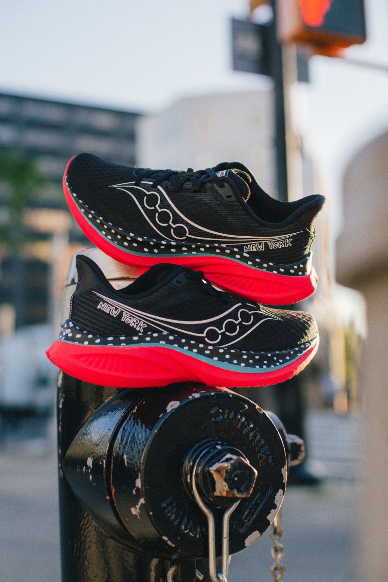 Las zapas de Saucony se visten con el arte de Keith Haring
