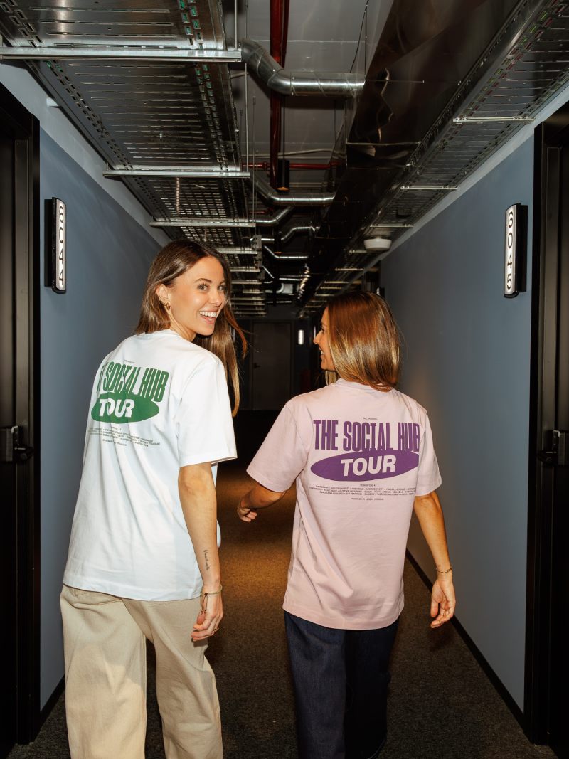 Camisetas gráficas The Social Hub X Loreak Mendian