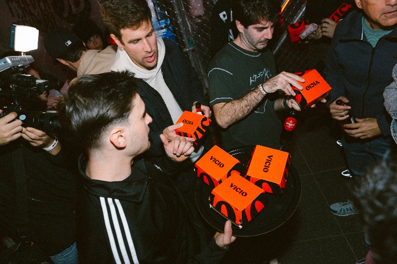 tienda moda urbana barcelona fiesta jd sports