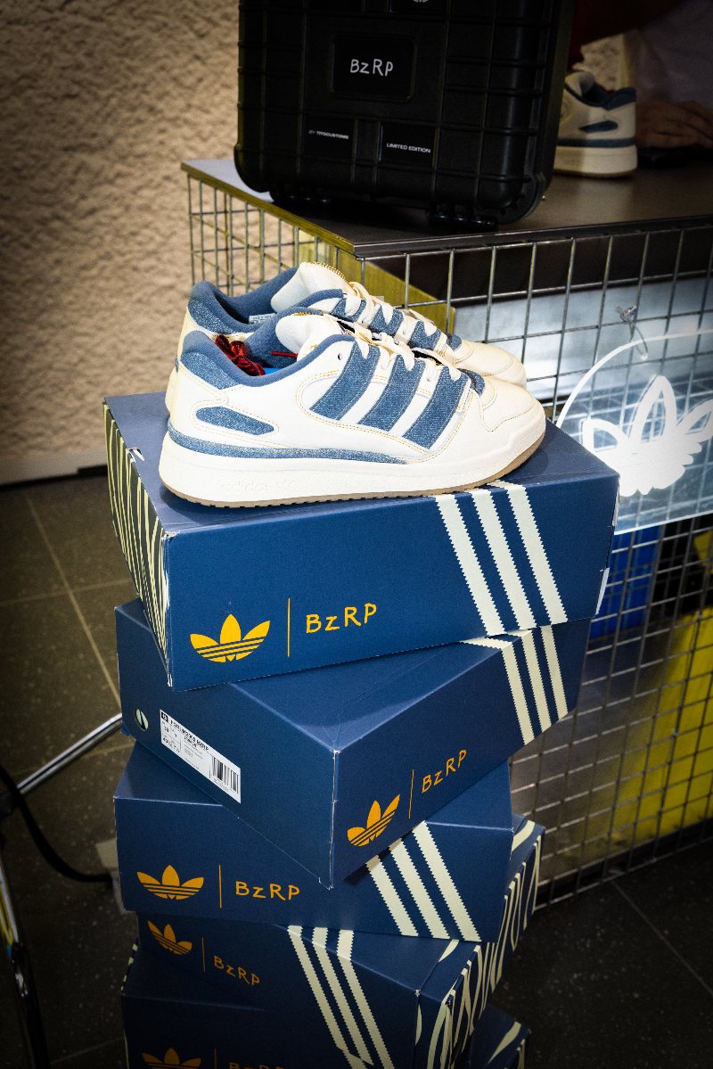 tienda moda urbana barcelona jd sports bizarrap