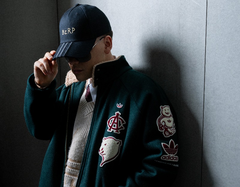 tienda moda urbana barcelona jd sports bizarrap