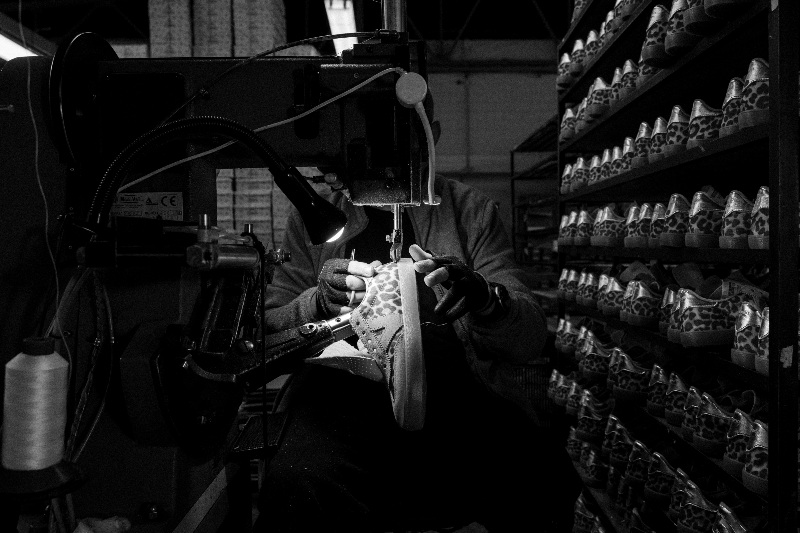 zapatillas artesanales españa victoria fotos leica