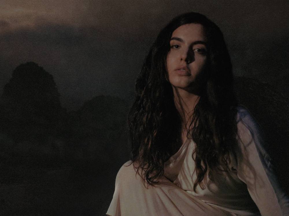 Júlia Colom ha encontrado su propio paraíso en su disco