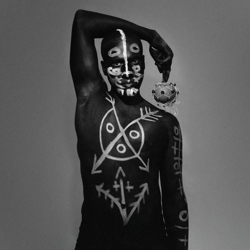 Marlon Collins es un caballo salvaje en su nuevo EP