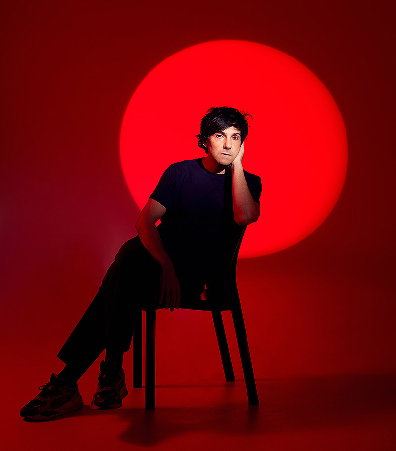 El artista Matías Umpierrez planta cara al odio con PLAY