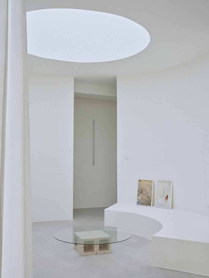 El Búnker: la antigua casa de pueblo rehabilitada por Abez