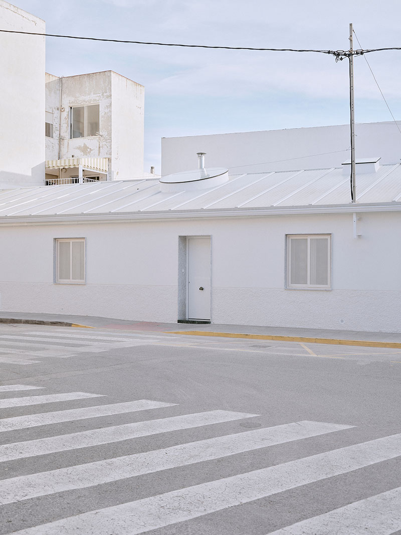 El Búnker: la antigua casa de pueblo rehabilitada por Abez