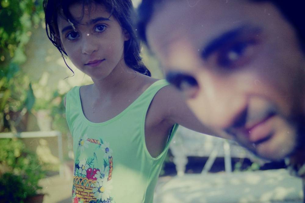 Alba Flores presenta la canción Flores para Antonio