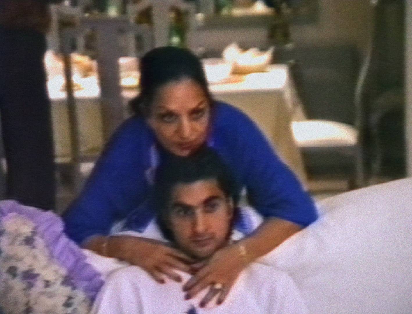 Alba Flores presenta la canción Flores para Antonio