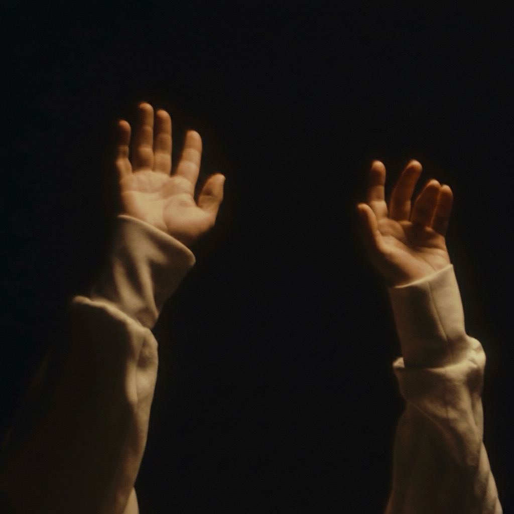 Antony Z sale de su oscuridad con su tema De To Se Sale