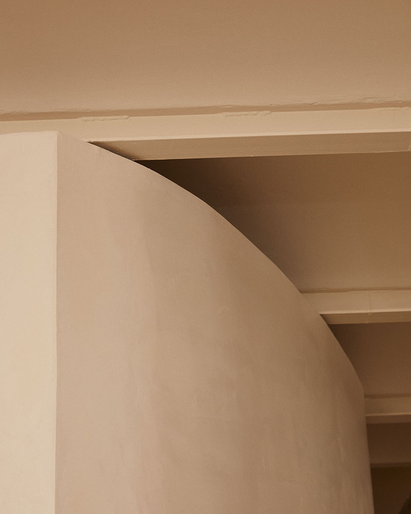 Apartment 92: la vuelta a los 90 firmada por Isabel Francoy