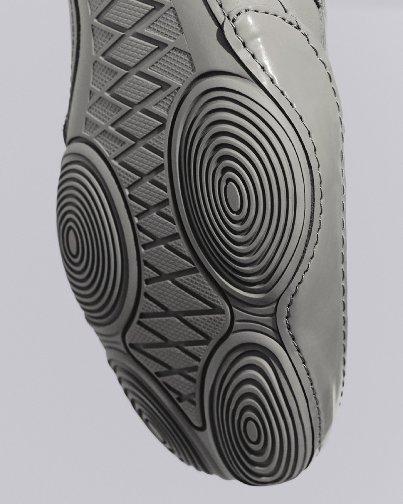 Asics e Issey Miyake fusionan sus vanguardias en una sola