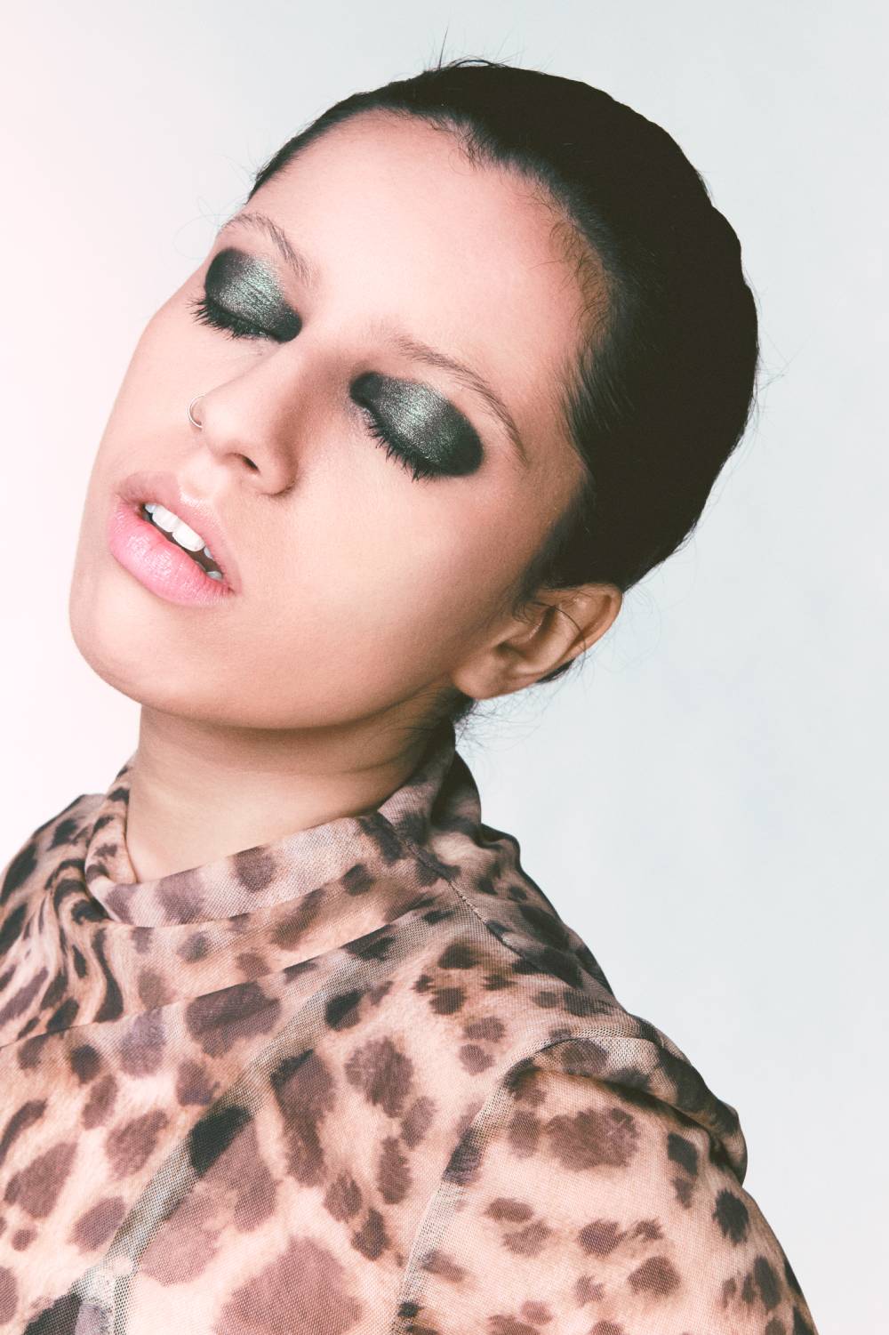 Azuleja no tiene miedo al cringe, al lache ni a dar grima