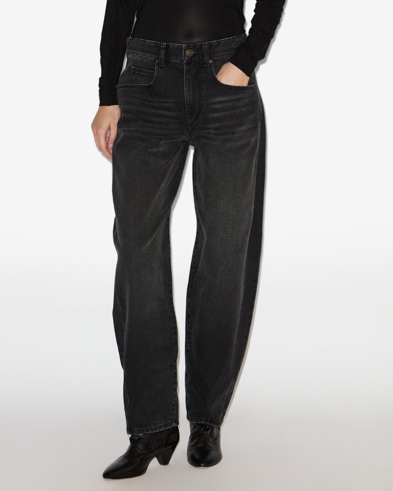 Los barrel jeans que necesitas para vestirte como insider