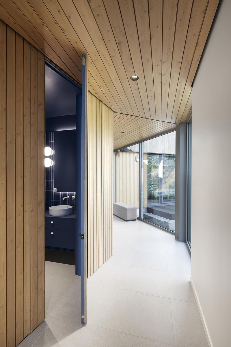 Bourgeois / Lechasseur, arquitectura a merced de la marea