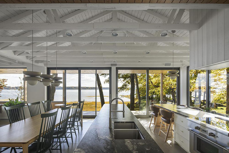 Bourgeois / Lechasseur, arquitectura a merced de la marea