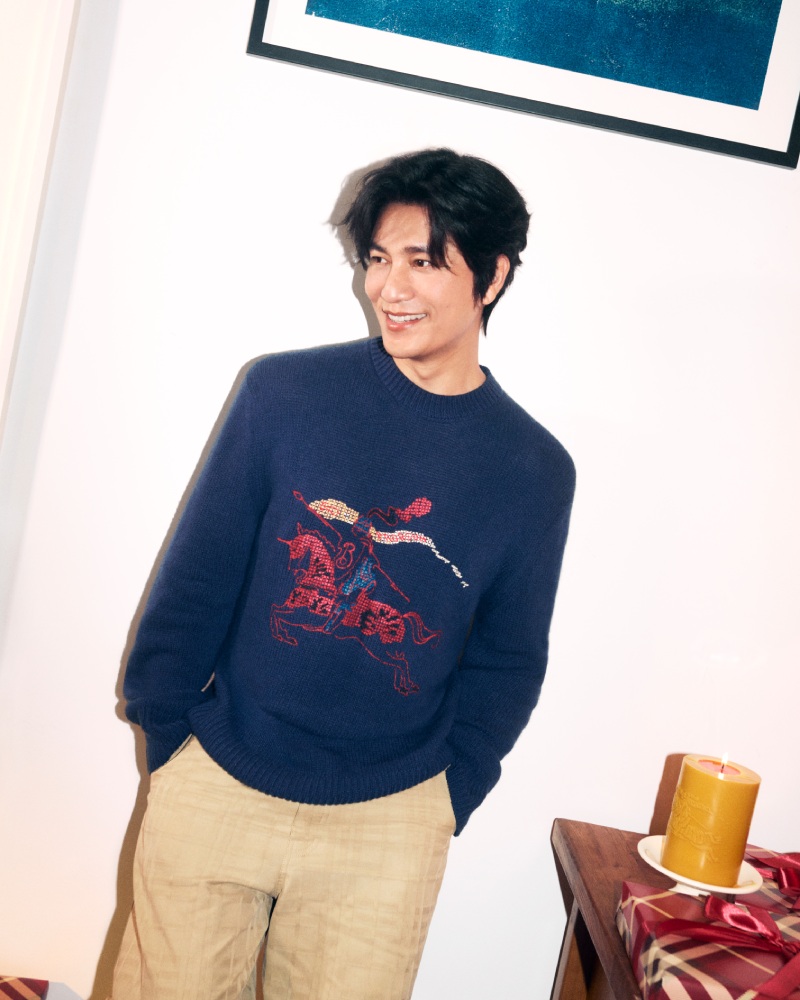 El nuevo rojo Burberry mola tanto como su azul (o más)