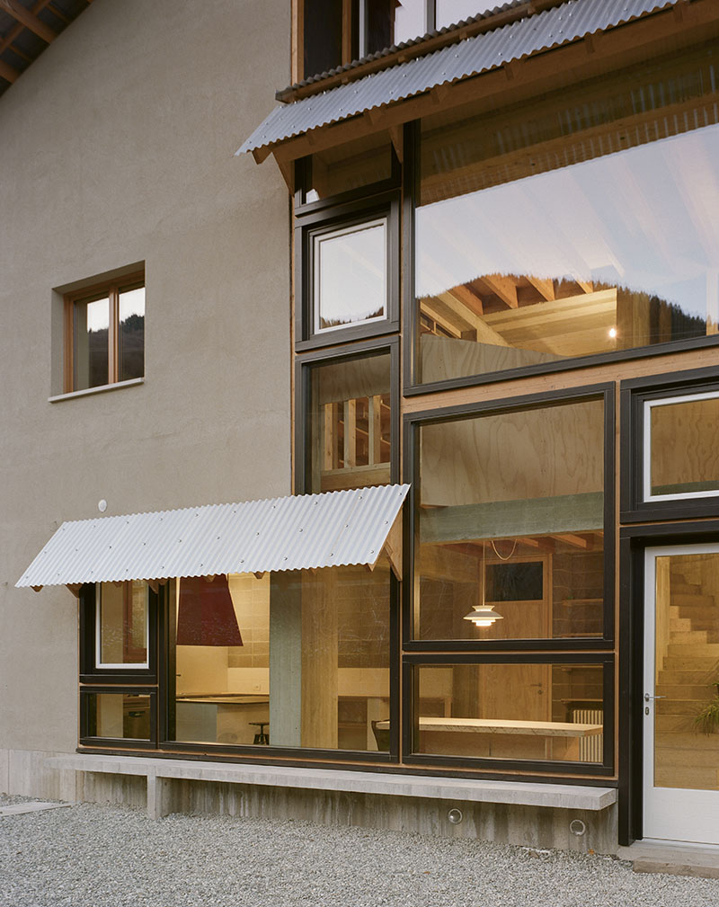 Casa BM: calidez y brutalismo según ErranteArchitetture