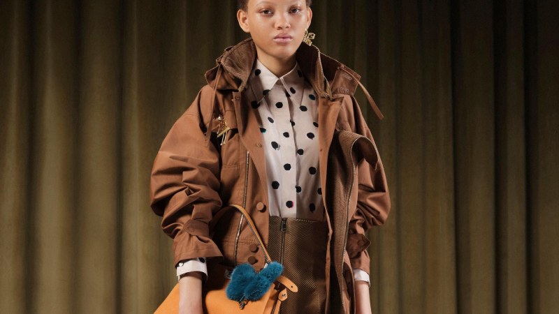 Ese es el complemento que necesita tu Fendi Baguette