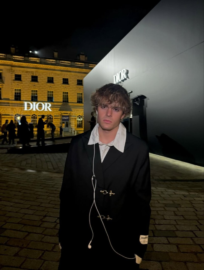 Te contamos cómo llevar un traje como un insider de moda