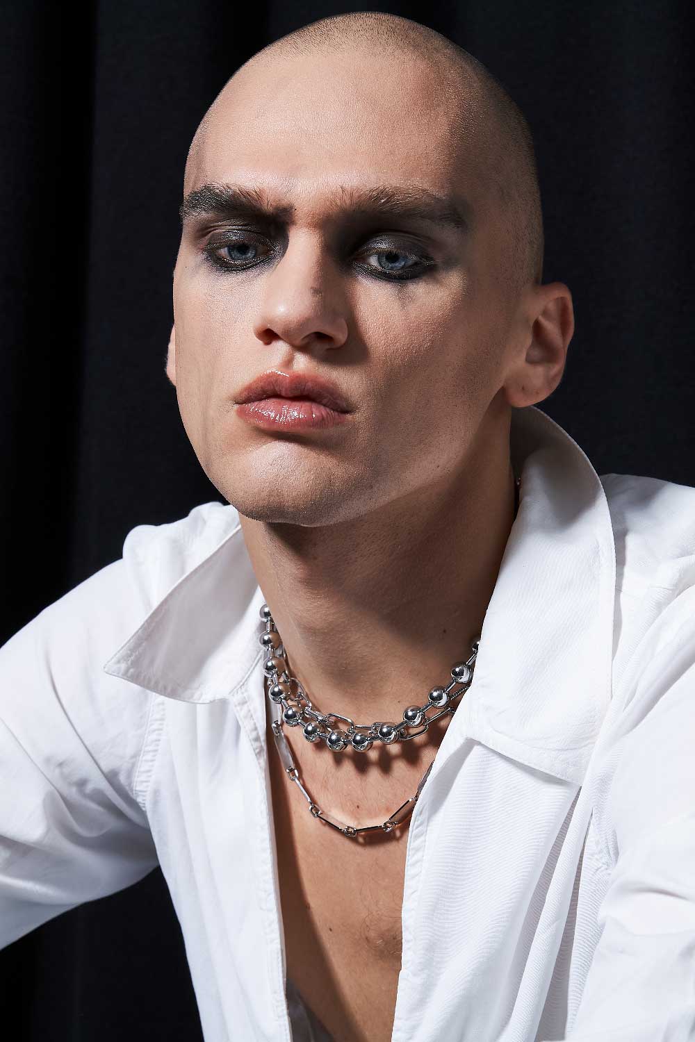 Todas las caras de Constantine Trots por Max Bohdano