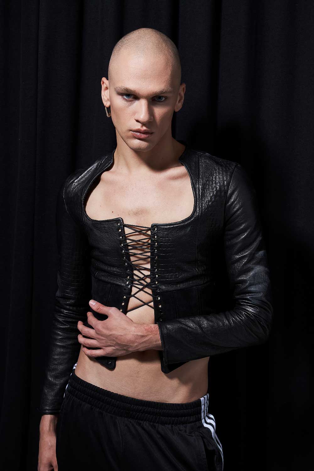 Todas las caras de Constantine Trots por Max Bohdano