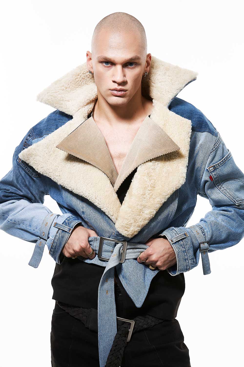 Todas las caras de Constantine Trots por Max Bohdano