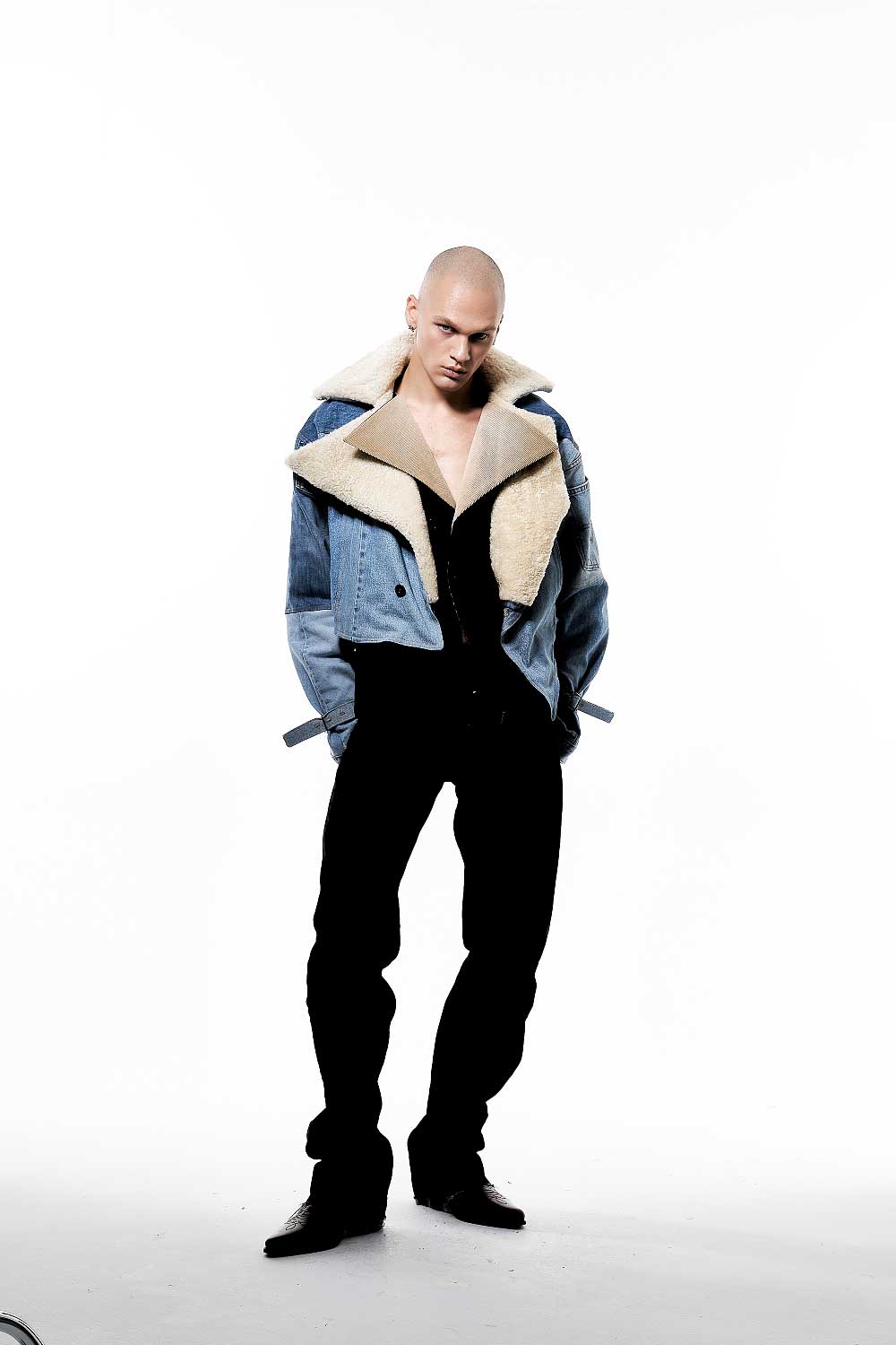 Todas las caras de Constantine Trots por Max Bohdano