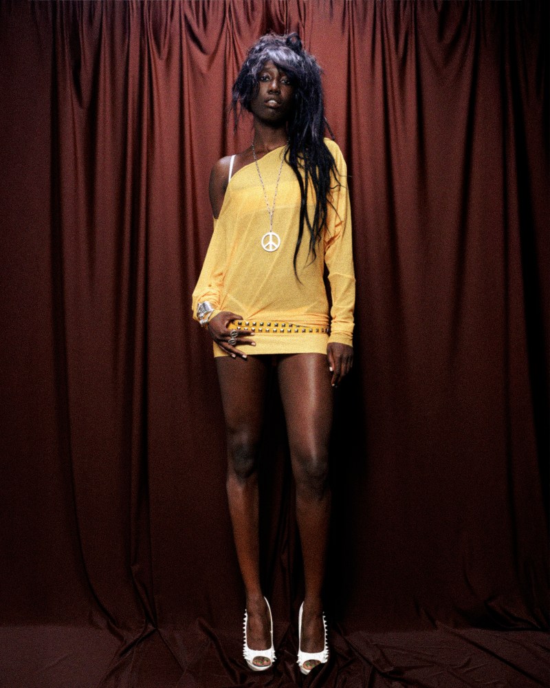 El azul eléctrico de Dimoni transforma la moda de gimnasio