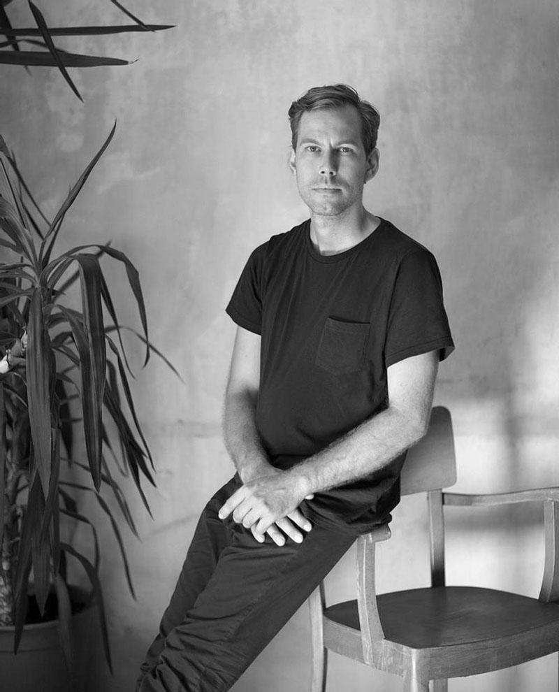 Pulpo transforma el mobiliario industrial en piezas de arte