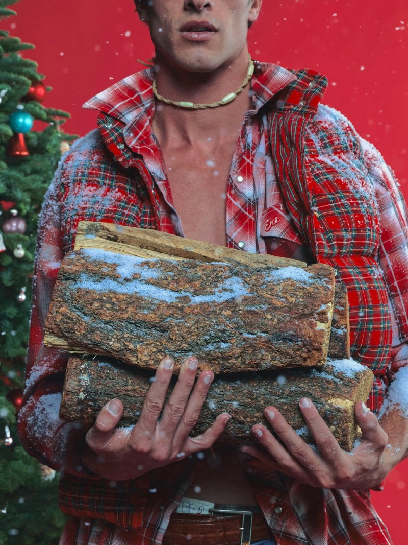 ERL estrena su armario navideño (spoiler: hay mucho tartán)